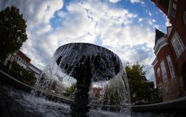 Photo of the Dallas Courtyard water fountain