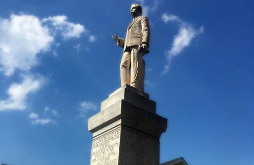 Photo of a City of Dallas monument