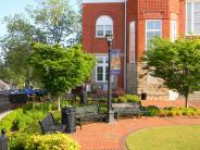 photo of the dallas courtyard and grounds