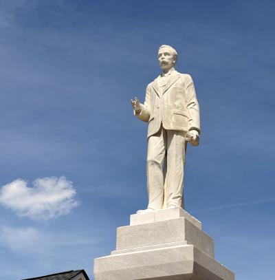 Judge Bartlett monument
