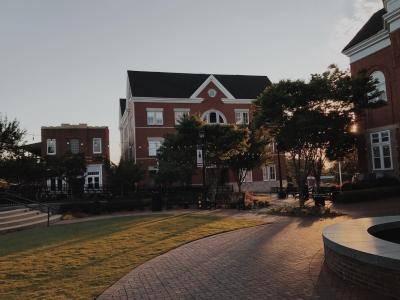 Photo of the Dallas courtyard